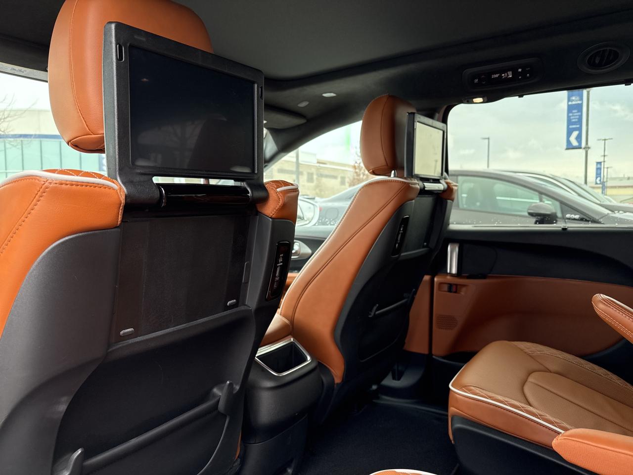 2024 Chrysler Pacifica Hybrid Navi Pwr Sunroof B-Cam Rain Sensing Photo