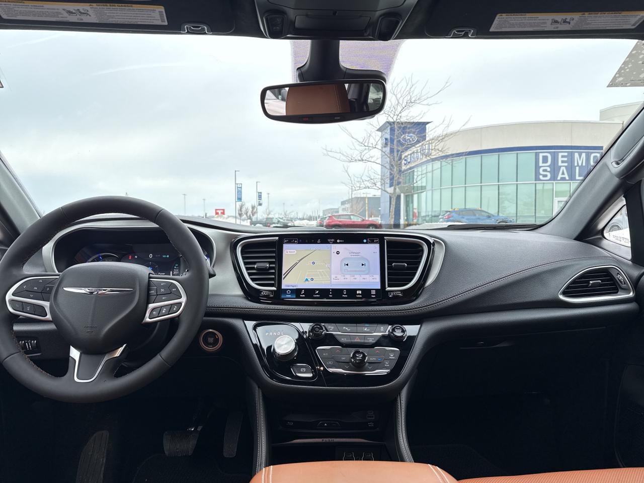 2024 Chrysler Pacifica Hybrid Navi Pwr Sunroof B-Cam Rain Sensing Photo