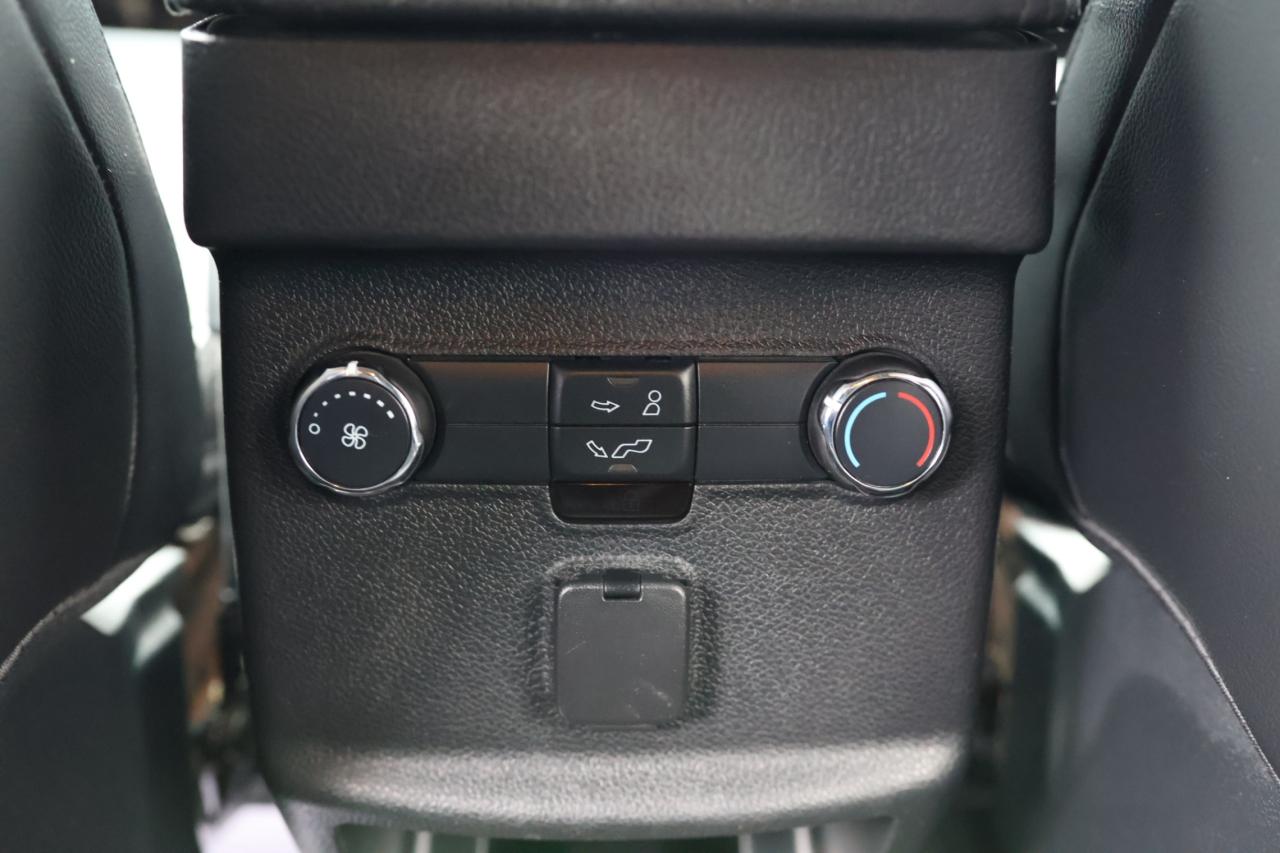 2017 Ford Explorer XLT-4WD-7 PASS/R STARTER/NAV/LEATHER/B CAM/CARPLAY Photo