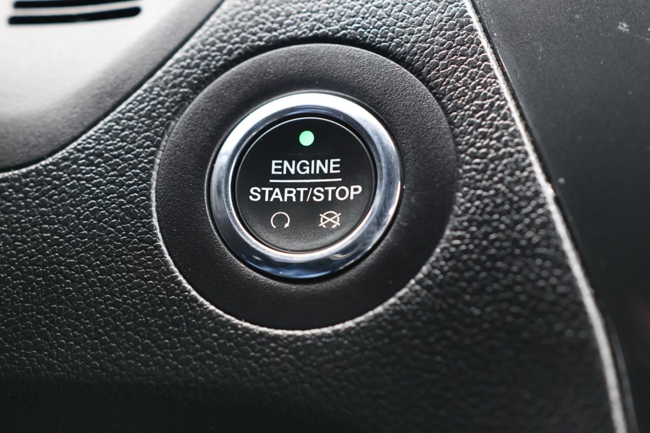 2017 Ford Explorer XLT-4WD-7 PASS/R STARTER/NAV/LEATHER/B CAM/CARPLAY Photo