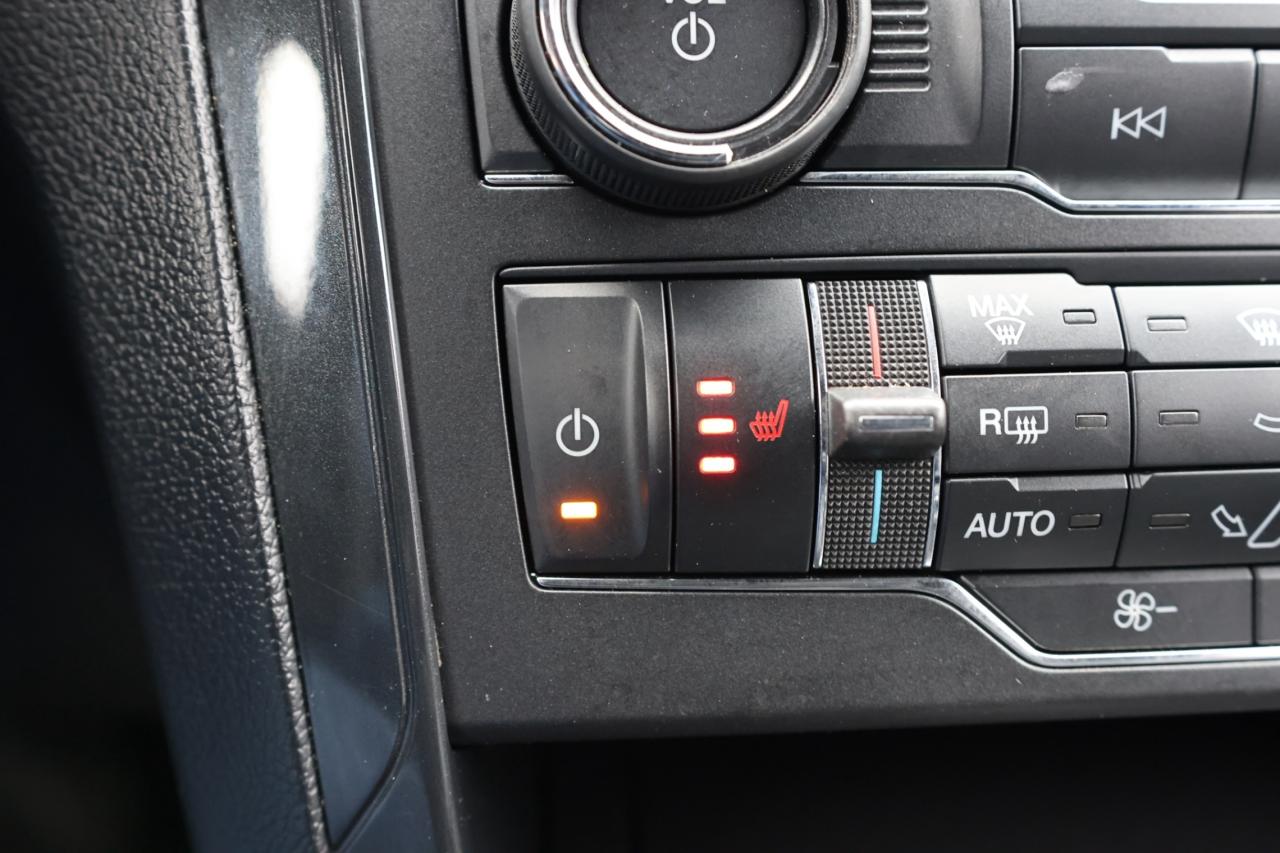 2017 Ford Explorer XLT-4WD-7 PASS/R STARTER/NAV/LEATHER/B CAM/CARPLAY Photo