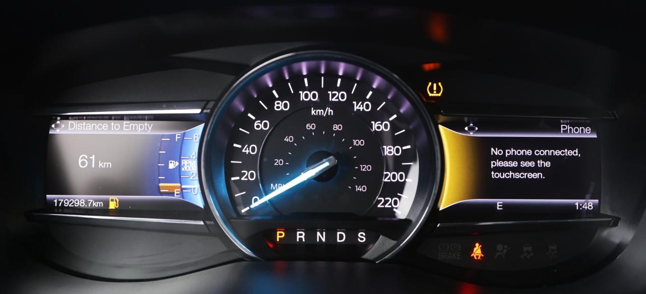 2017 Ford Explorer XLT-4WD-7 PASS/R STARTER/NAV/LEATHER/B CAM/CARPLAY Photo