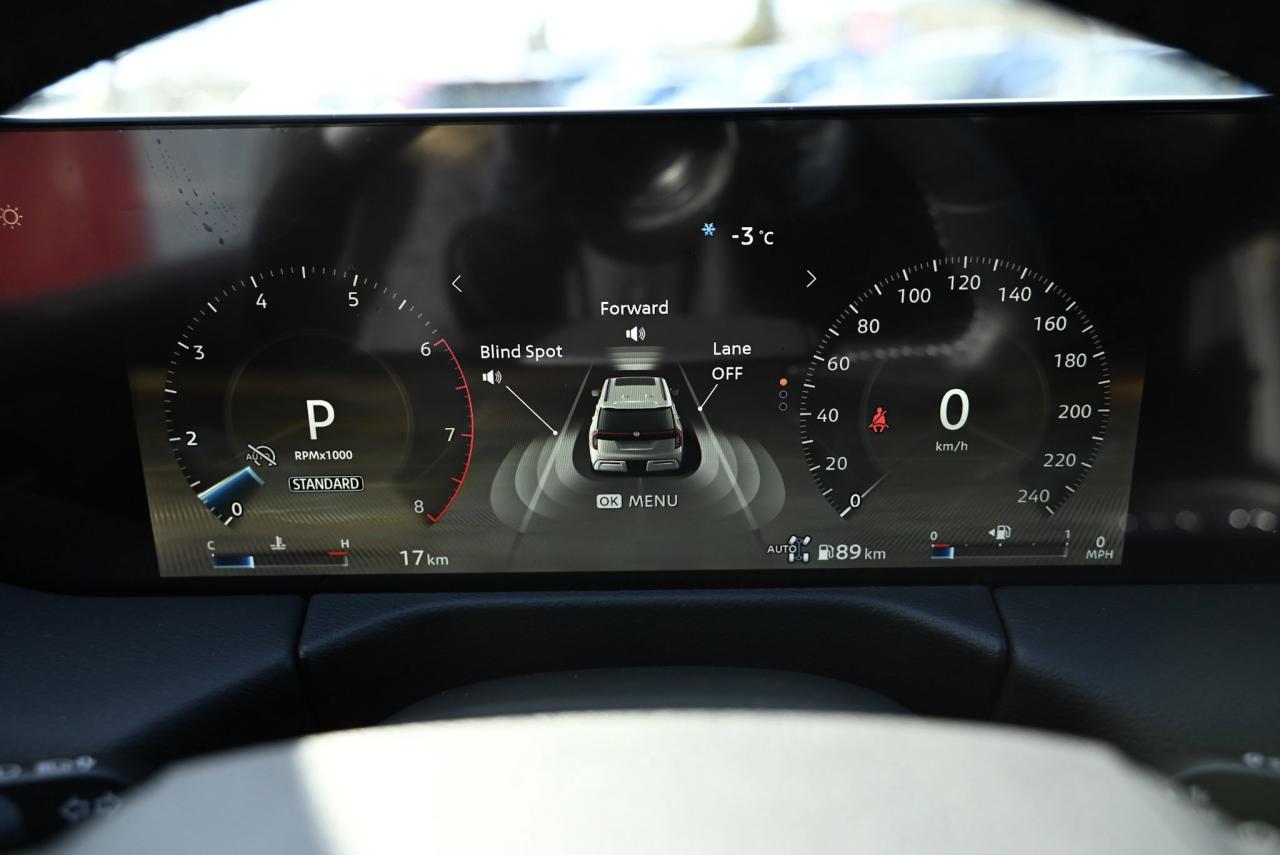 2025 Nissan Armada PRO-4X Photo