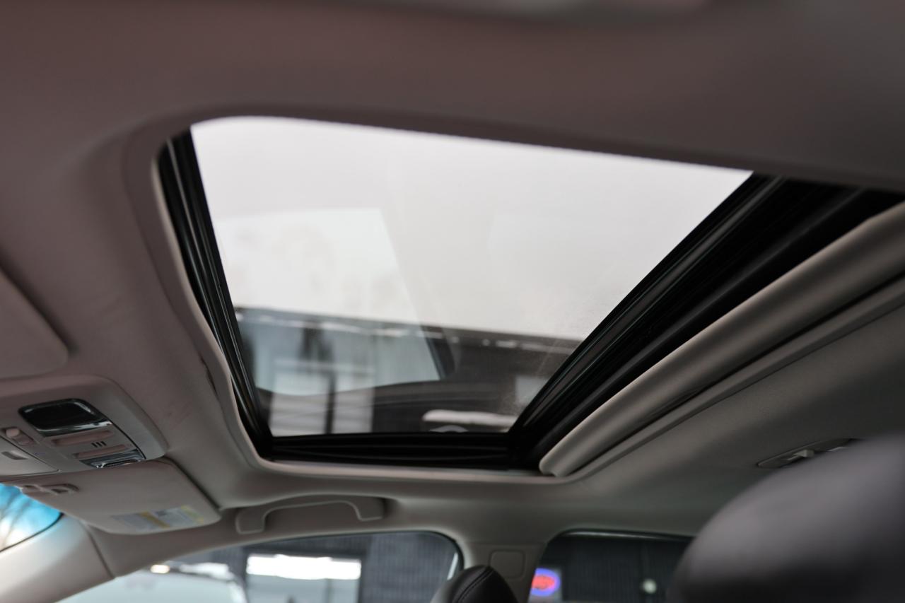 2016 Subaru Legacy LIMITED-3.6R-AWD/NAV/LEATHER/SUNROOF/BLIS/F&R HEAT Photo