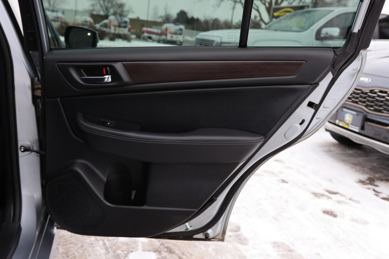 2016 Subaru Legacy LIMITED-3.6R-AWD/NAV/LEATHER/SUNROOF/BLIS/F&R HEAT Photo