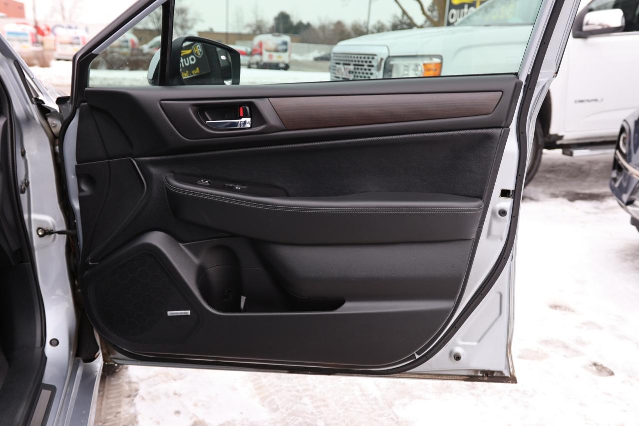 2016 Subaru Legacy LIMITED-3.6R-AWD/NAV/LEATHER/SUNROOF/BLIS/F&R HEAT Photo