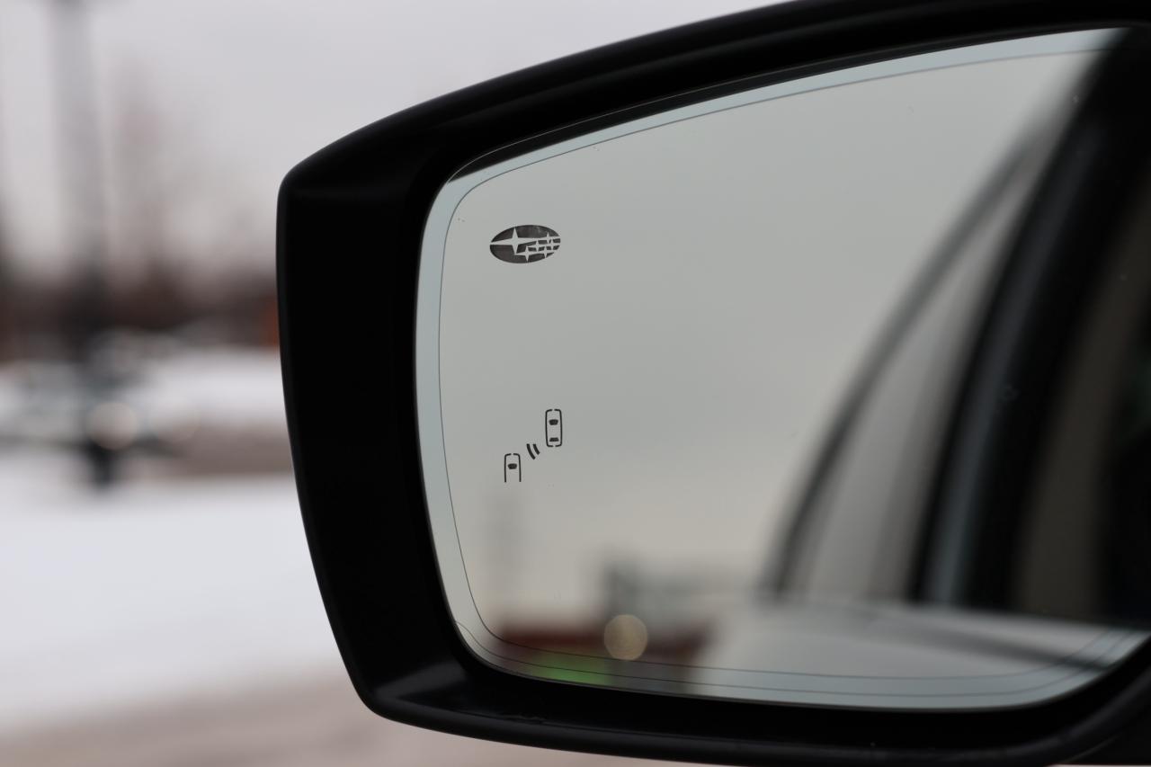 2016 Subaru Legacy LIMITED-3.6R-AWD/NAV/LEATHER/SUNROOF/BLIS/F&R HEAT Photo