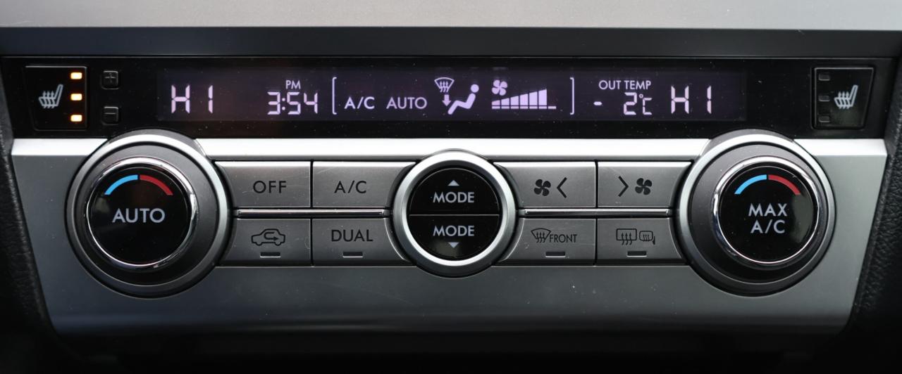 2016 Subaru Legacy LIMITED-3.6R-AWD/NAV/LEATHER/SUNROOF/BLIS/F&R HEAT Photo