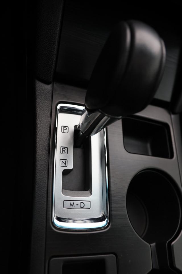 2016 Subaru Legacy LIMITED-3.6R-AWD/NAV/LEATHER/SUNROOF/BLIS/F&R HEAT Photo