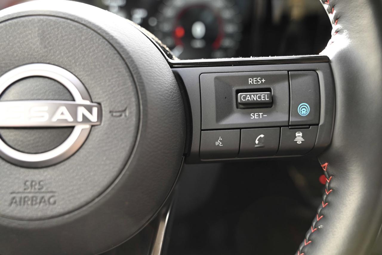 2025 Nissan Kicks SR/ Fully loaded/ AWD/ Nissan Company Vehicle Photo