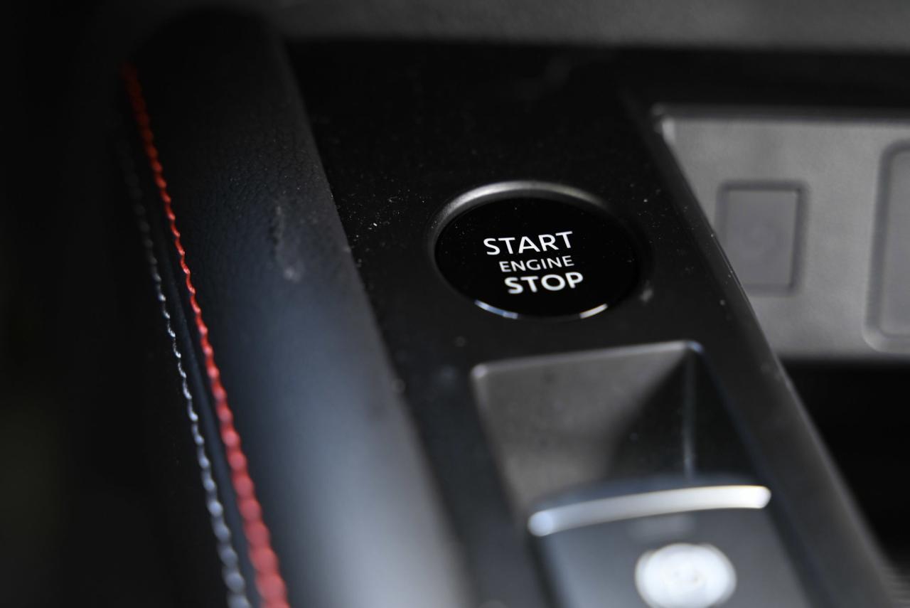 2025 Nissan Kicks SR/ Fully loaded/ AWD/ Nissan Company Vehicle Photo