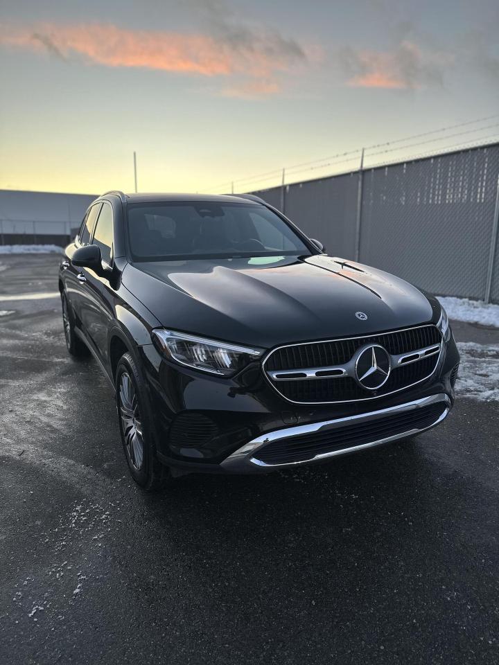 2024 Mercedes-Benz GLC GLC 300 4MATIC SUV,  PANO ROOF, NAVI, ALLOYS Photo