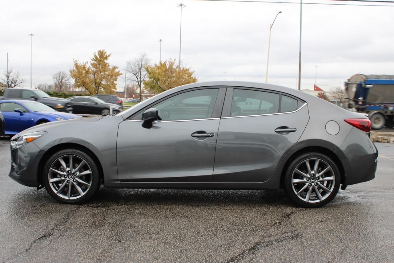 2018 Mazda MAZDA3 GT MANUAL SEDAN Photo3