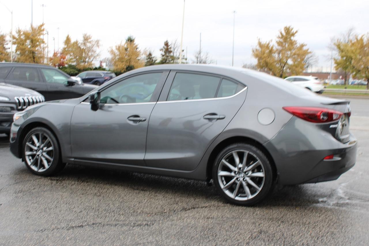 2018 Mazda MAZDA3 GT MANUAL SEDAN Photo