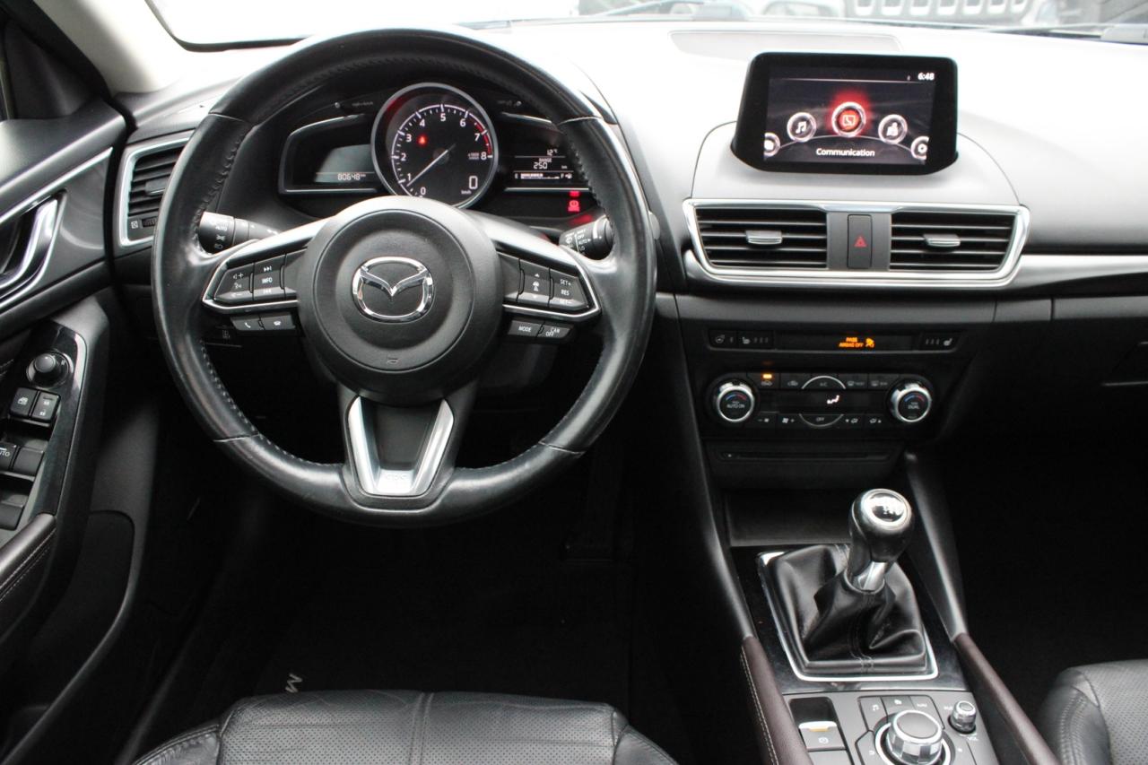 2018 Mazda MAZDA3 GT MANUAL SEDAN Photo