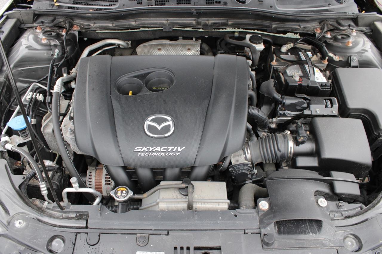 2018 Mazda MAZDA3 GT MANUAL SEDAN Photo