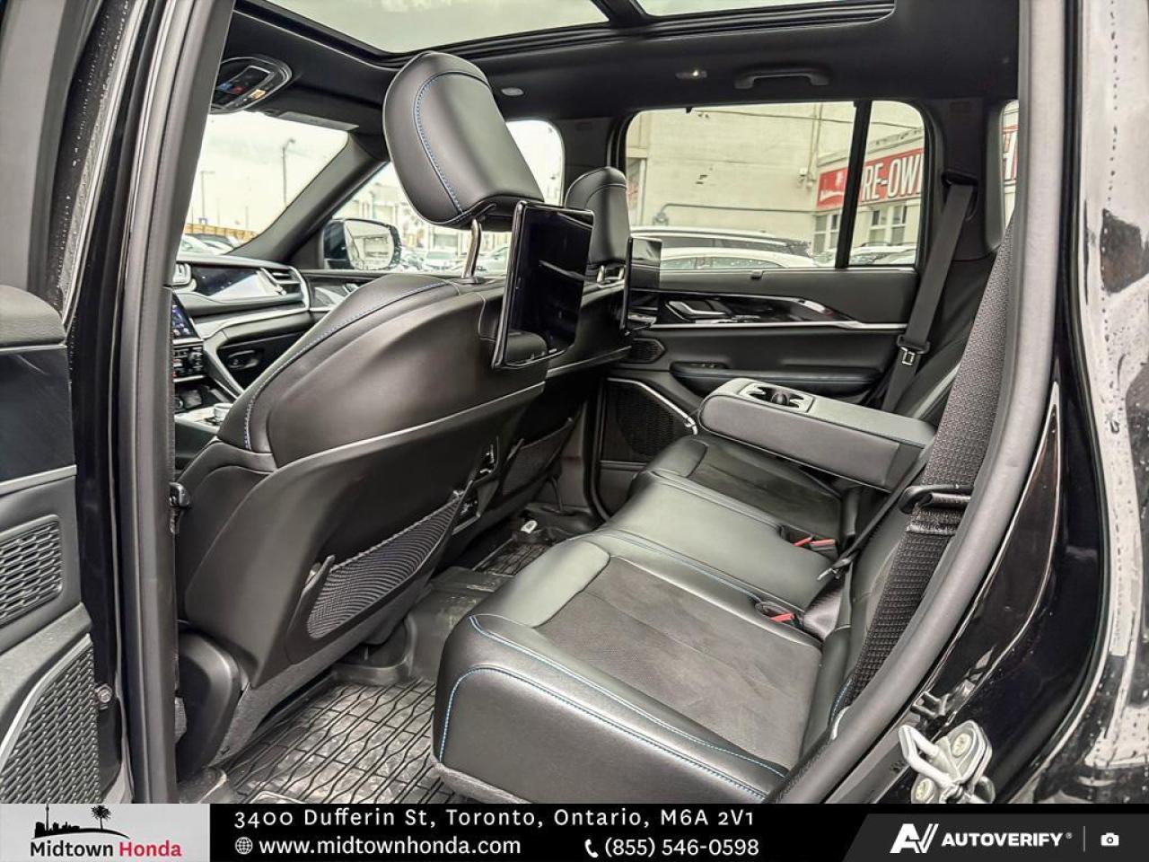 2022 Jeep Grand Cherokee 4xe *PHEV / SAVE ON GAS / LOADED* Photo