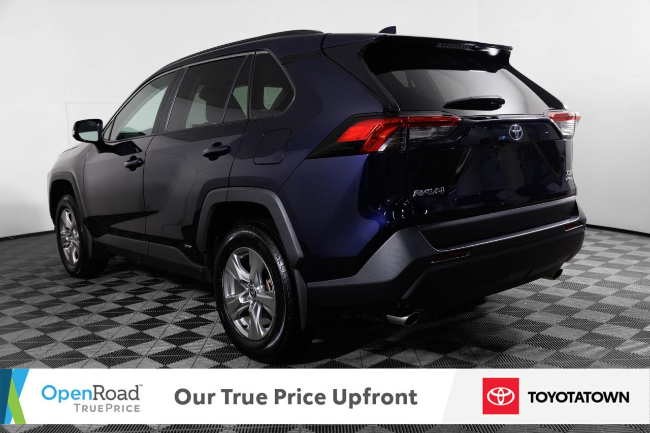 2023 Toyota RAV4 Hybrid XLE! CERTIFIED PRE OWNED! ACCIDENT FREE! ELIGIBLE Photo3