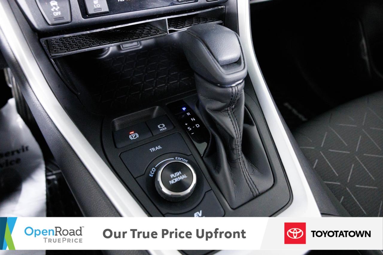 2023 Toyota RAV4 Hybrid XLE! CERTIFIED PRE OWNED! ACCIDENT FREE! ELIGIBLE Photo