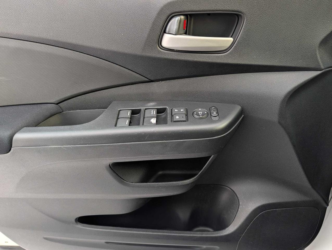 2016 Honda CR-V 2WD 5dr LX Photo