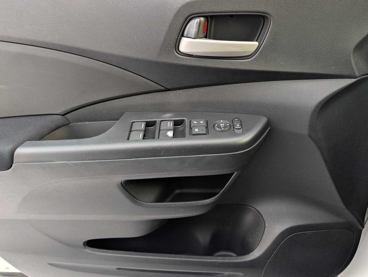 2016 Honda CR-V 2WD 5dr LX Photo