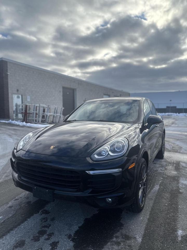 2017 Porsche Cayenne  Photo0