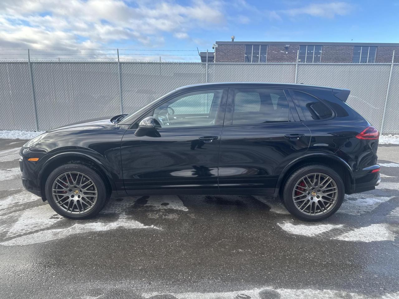 2017 Porsche Cayenne  Photo