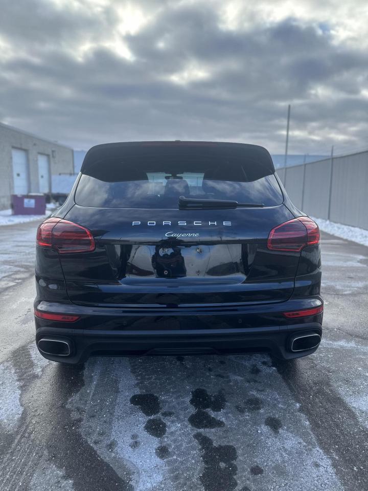 2017 Porsche Cayenne  Photo