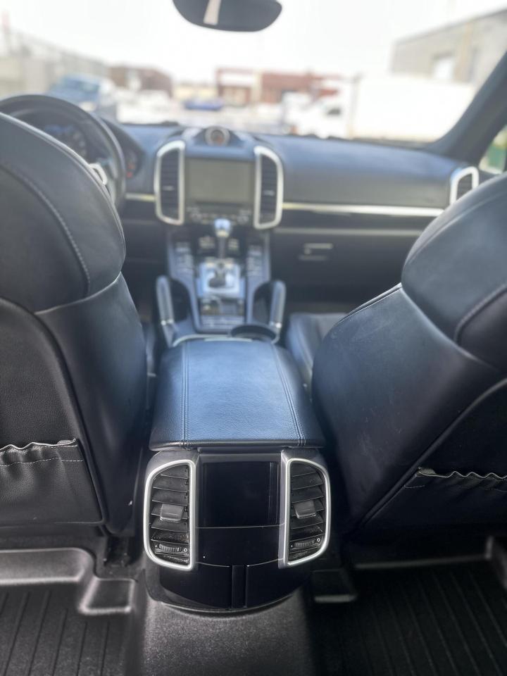 2017 Porsche Cayenne  Photo