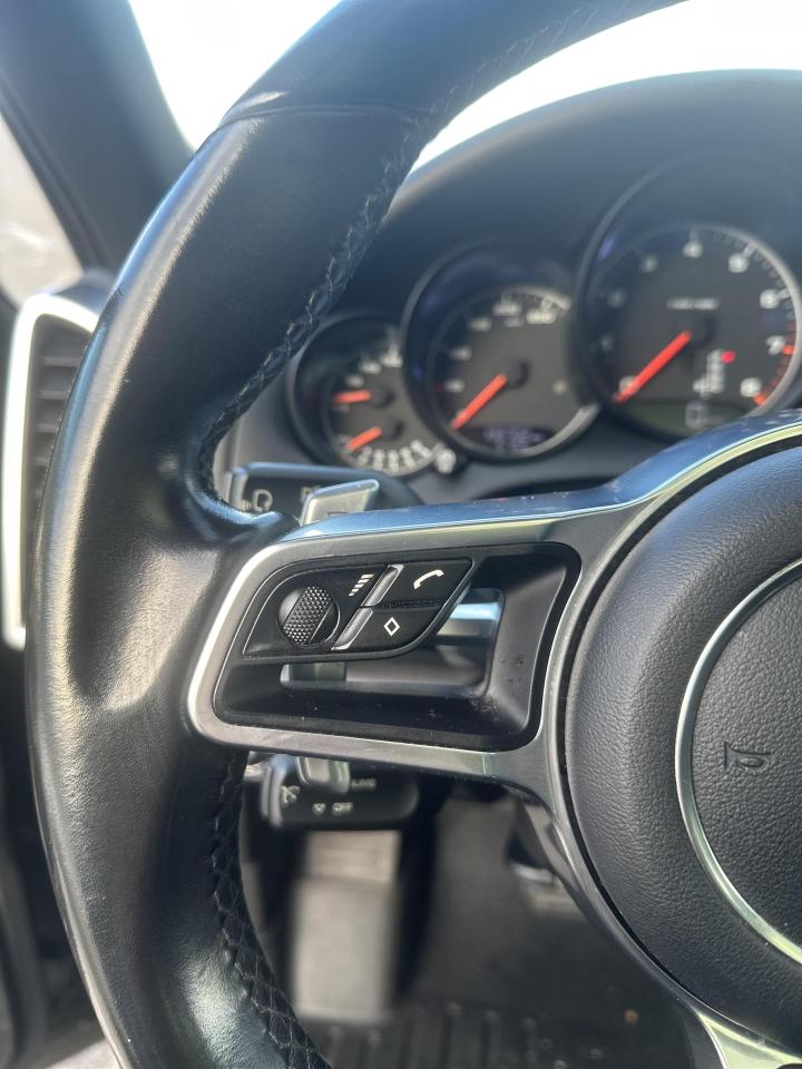 2017 Porsche Cayenne  Photo