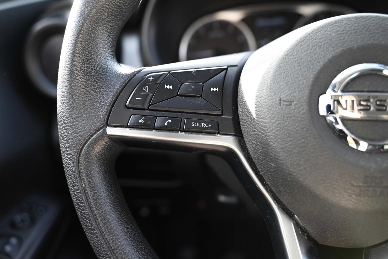 2019 Nissan Kicks S Photo