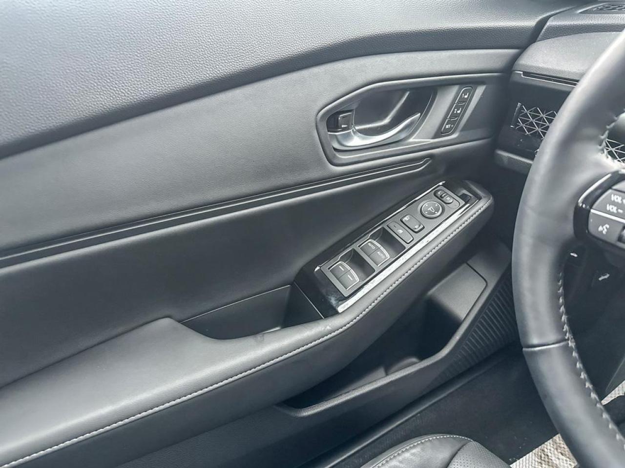 2025 Honda Accord Hybrid TOURING Photo