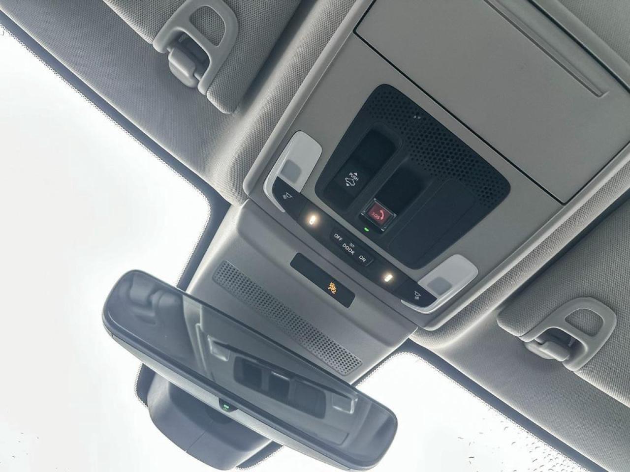 2025 Honda Accord Hybrid TOURING Photo