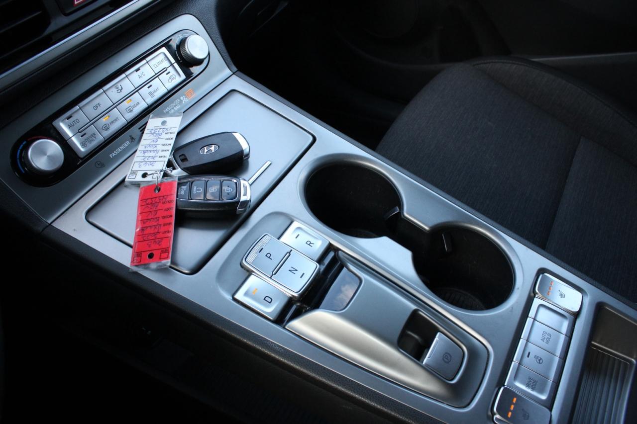 2022 Hyundai KONA electric Preferred Photo