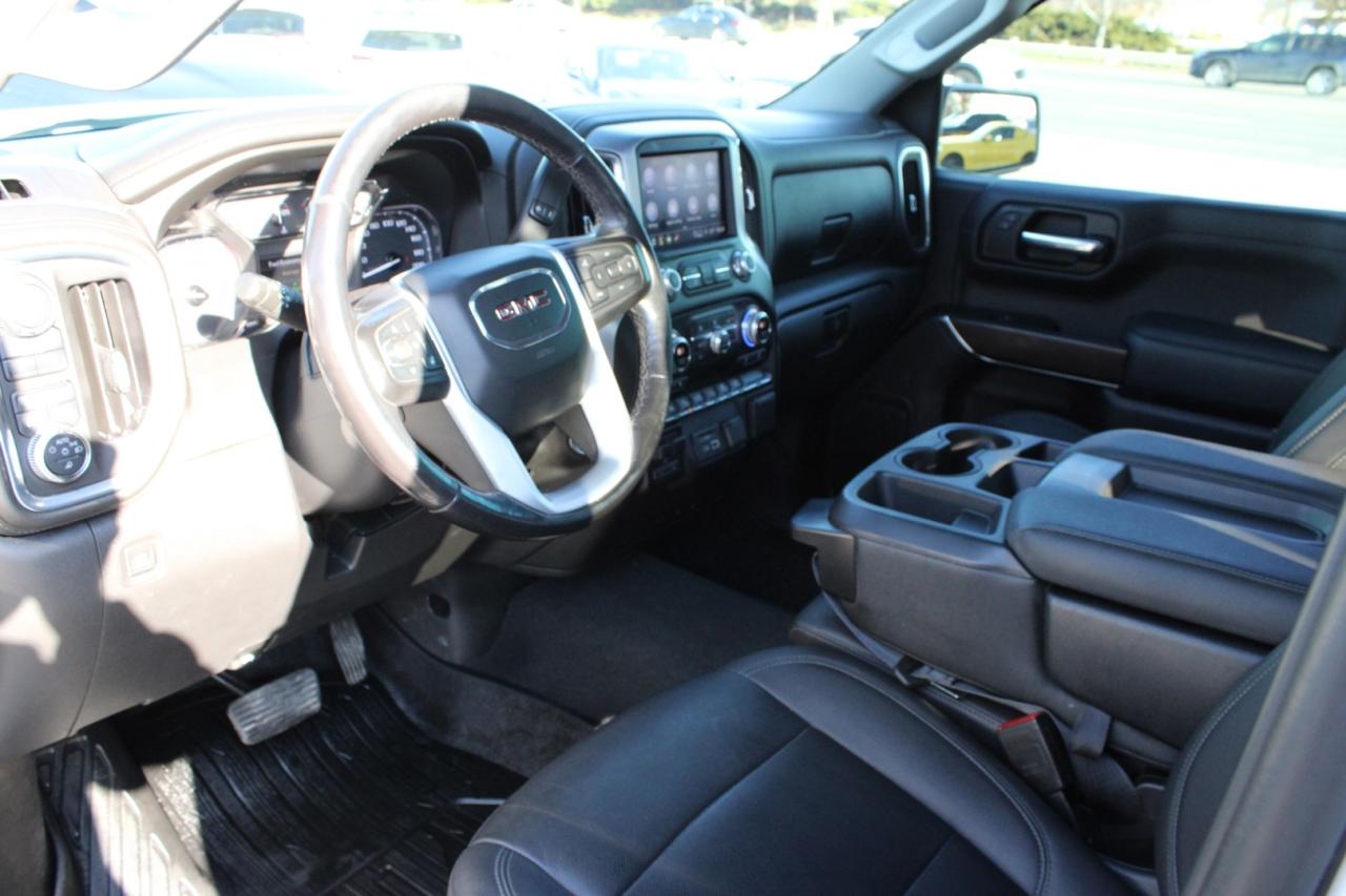 2021 GMC Sierra 1500 SLT Crew Cab 4WD   No Accident Photo