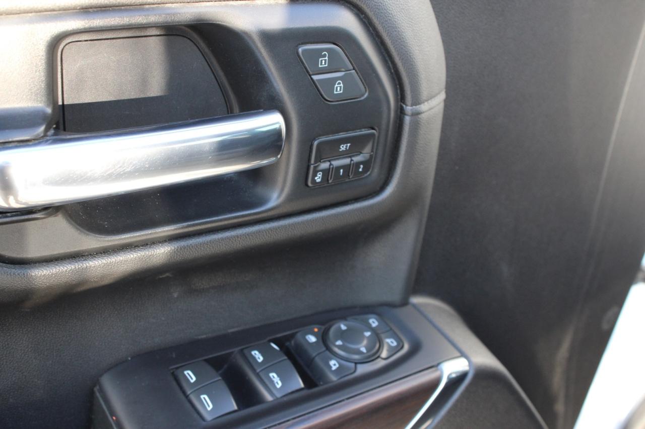 2021 GMC Sierra 1500 SLT Crew Cab 4WD   No Accident Photo