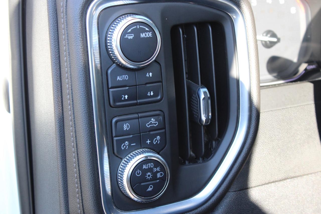 2021 GMC Sierra 1500 SLT Crew Cab 4WD   No Accident Photo