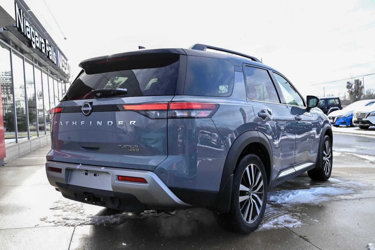 2024 Nissan Pathfinder Platinum/ Nissan Company Vehicle Photo4