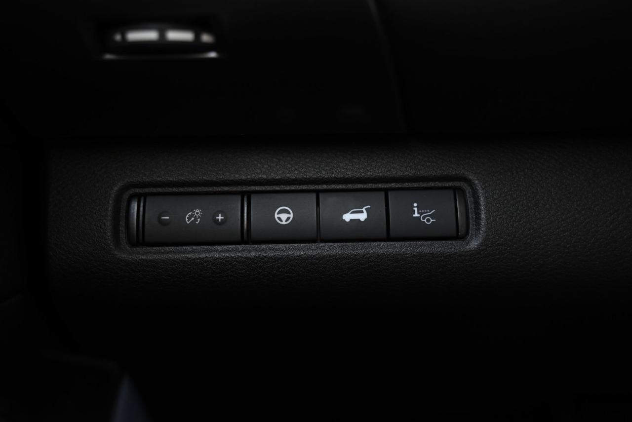 2024 Nissan Pathfinder Platinum/ Nissan Company Vehicle Photo