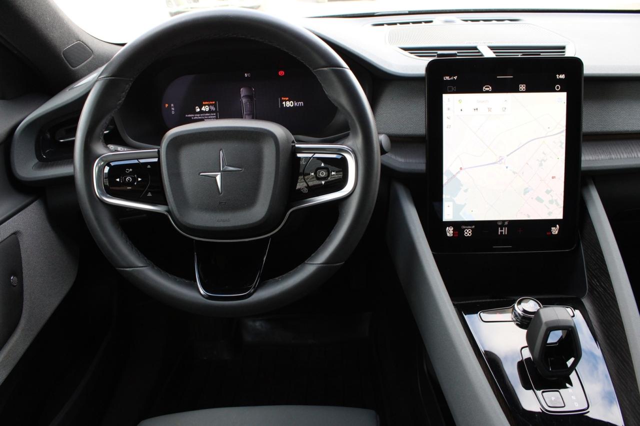 2021 Polestar 2 LAUNCH EDITION Photo