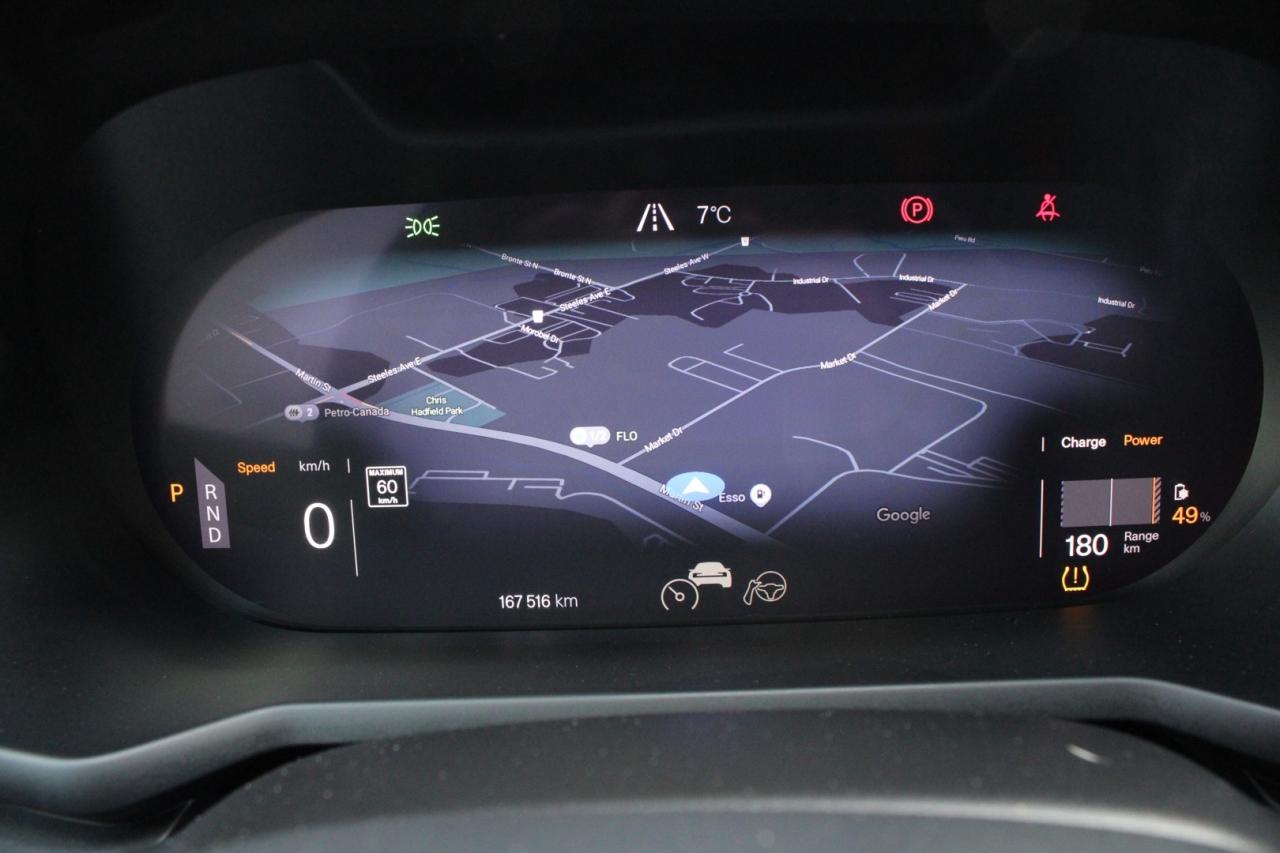 2021 Polestar 2 LAUNCH EDITION Photo