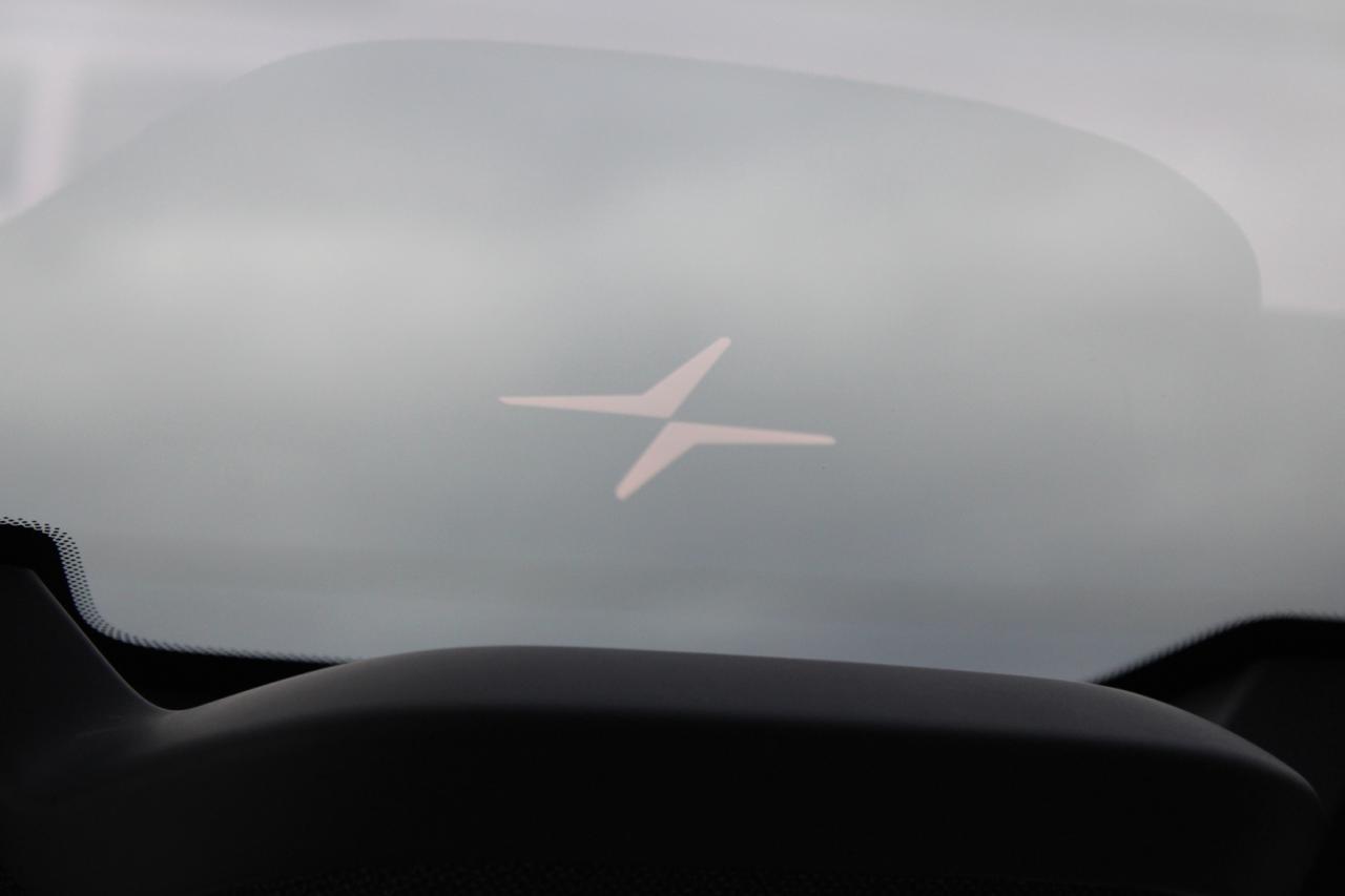 2021 Polestar 2 LAUNCH EDITION Photo