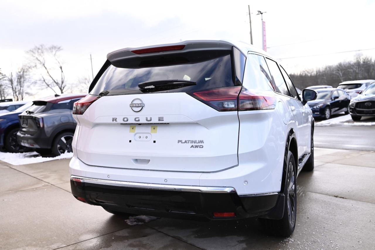 2025 Nissan Rogue Platinum/ AWD/ ONLY 8700 kilo/ Nissan Company Vehi Photo3