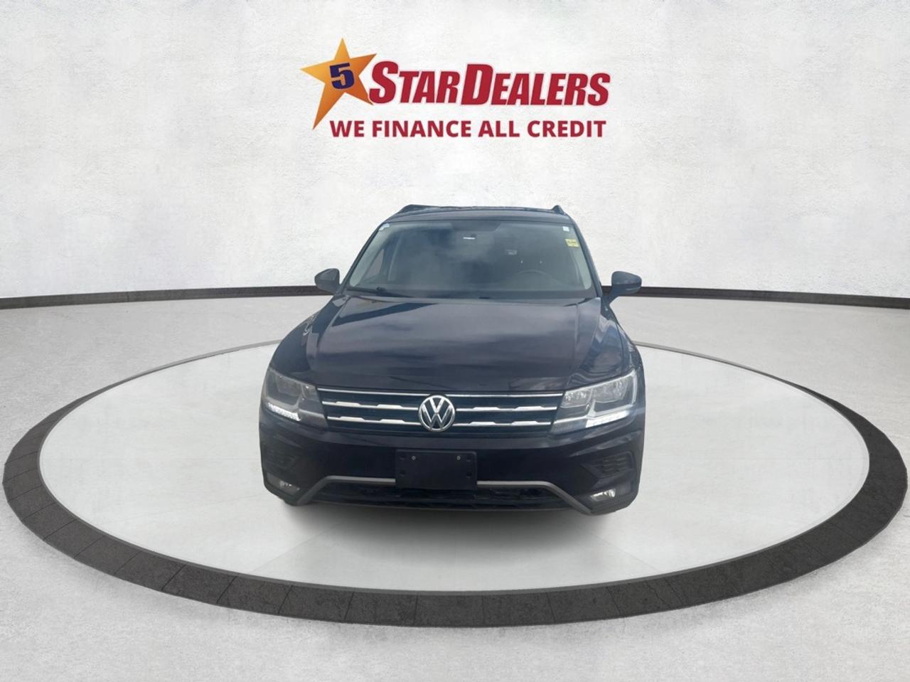 2018 Volkswagen Tiguan 4WD HEATED SEATS REAR CAM WE FINANCE ALL CREDIT! Photo