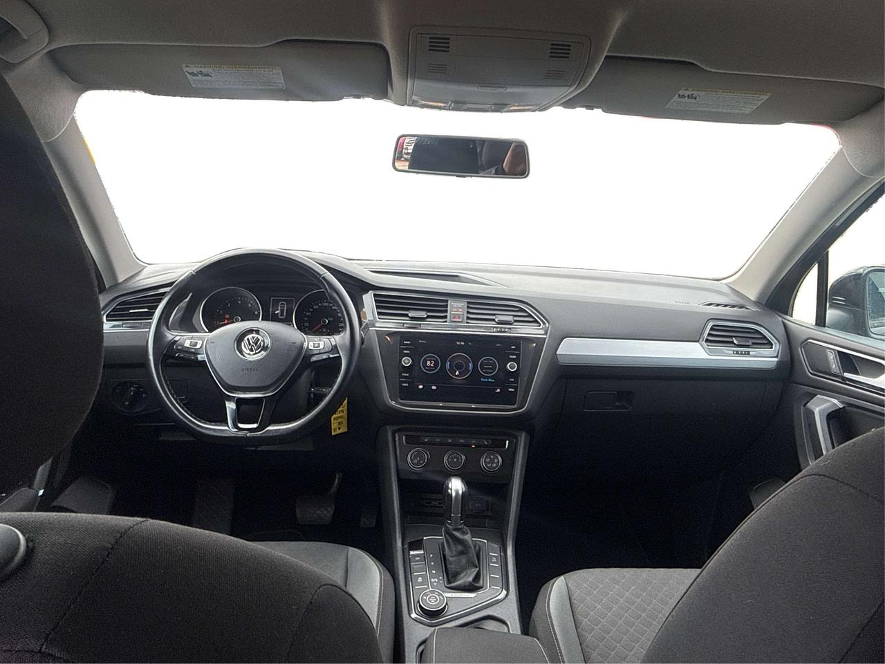 2018 Volkswagen Tiguan 4WD CERTIFIED HEATED SEATS WE FINANCE ALL CREDIT! Photo
