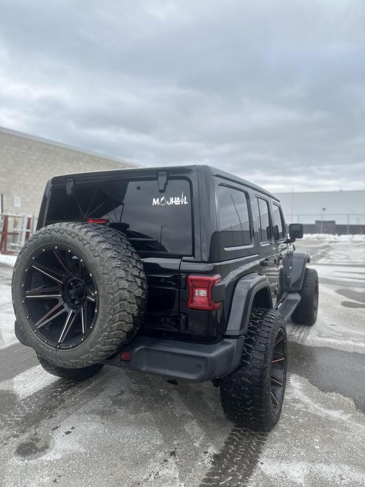 2019 Jeep WRANGLER UNLIMITED SAHARA 4x4, BACK UP CAMERA, LEATHER, ALLOYS Photo3