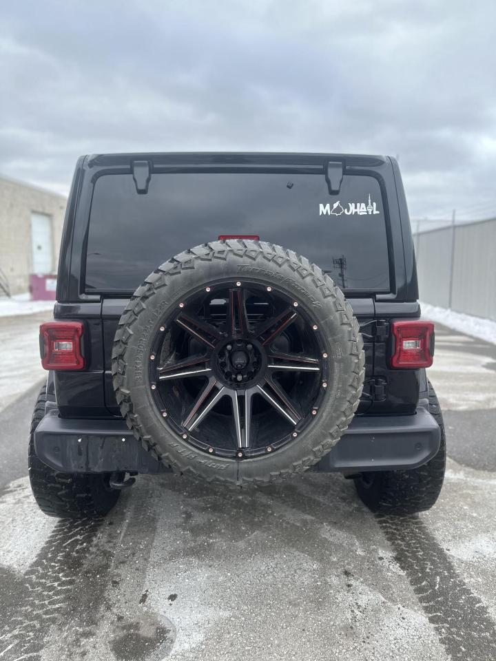 2019 Jeep WRANGLER UNLIMITED SAHARA 4x4, BACK UP CAMERA, LEATHER, ALLOYS Photo