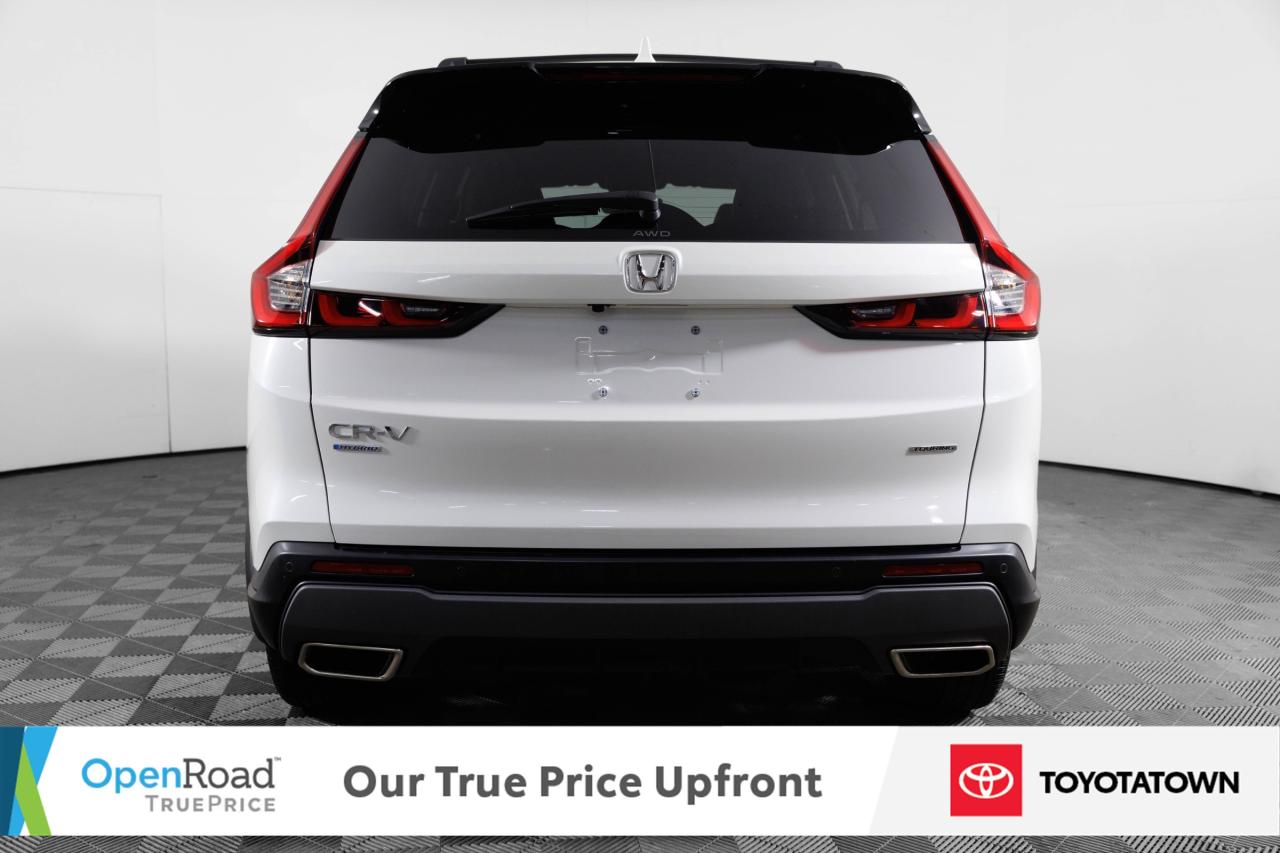 2023 Honda CR-V Hybrid TOURING! ACCIDENT FREE! ELIGIBLE FOR OPEN ROAD LEA Photo4