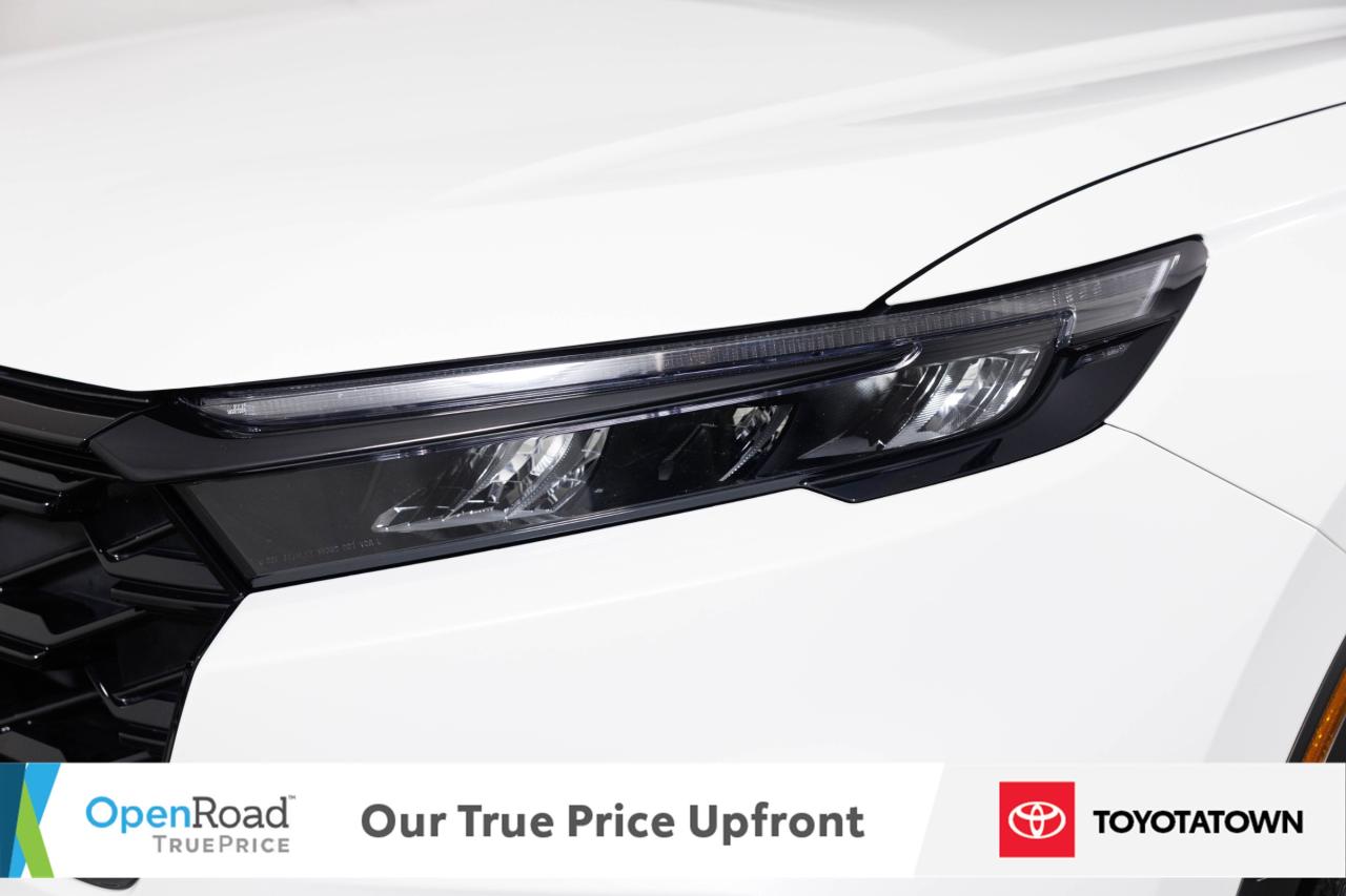 2023 Honda CR-V Hybrid TOURING! ACCIDENT FREE! ELIGIBLE FOR OPEN ROAD LEA Photo