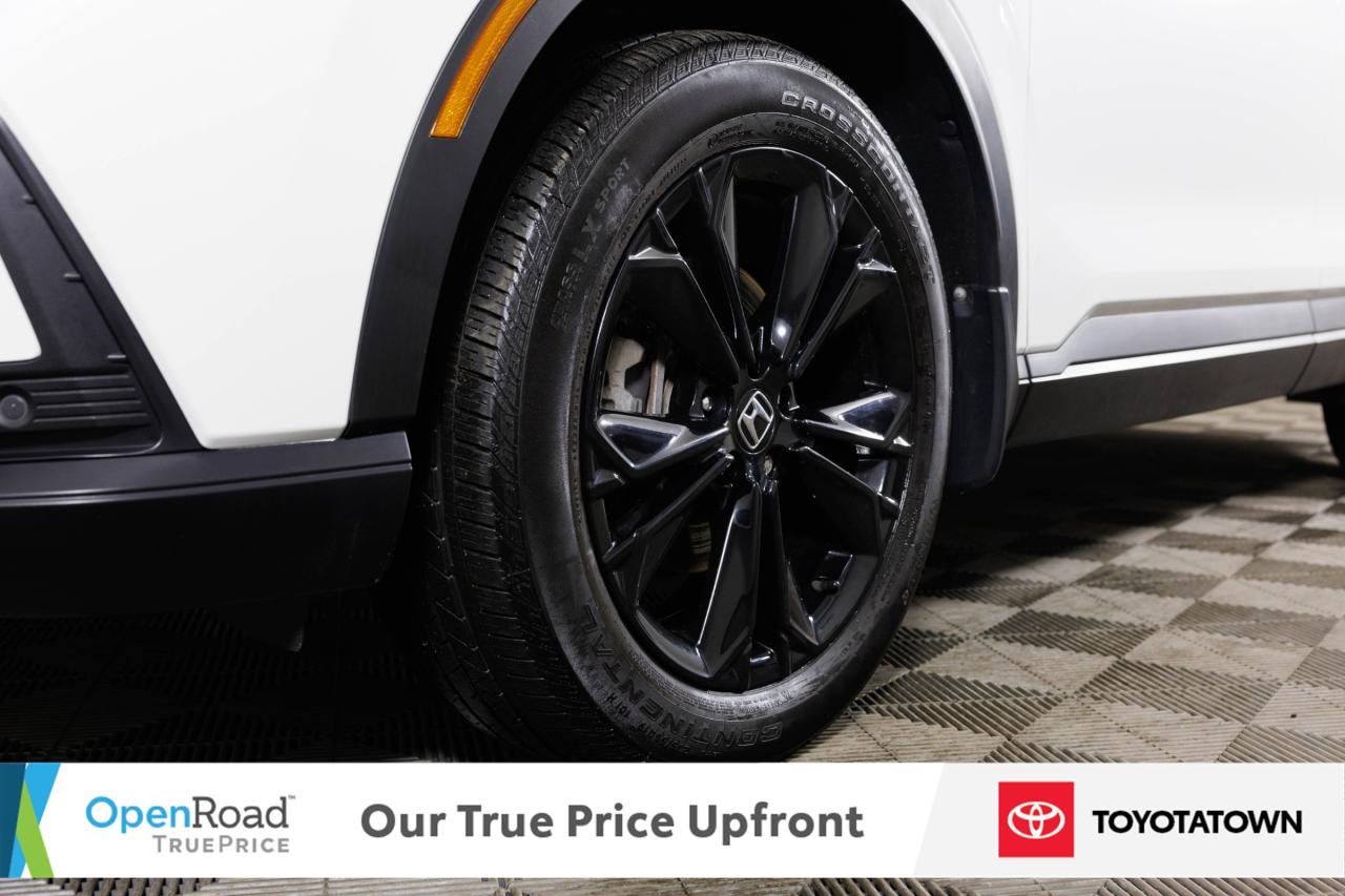 2023 Honda CR-V Hybrid TOURING! ACCIDENT FREE! ELIGIBLE FOR OPEN ROAD LEA Photo